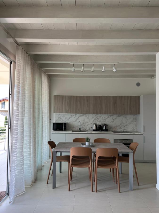 דירות סירמיונה Casa Della Regina מראה חיצוני תמונה