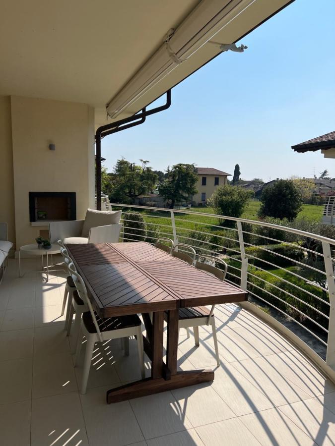 דירות סירמיונה Casa Della Regina מראה חיצוני תמונה